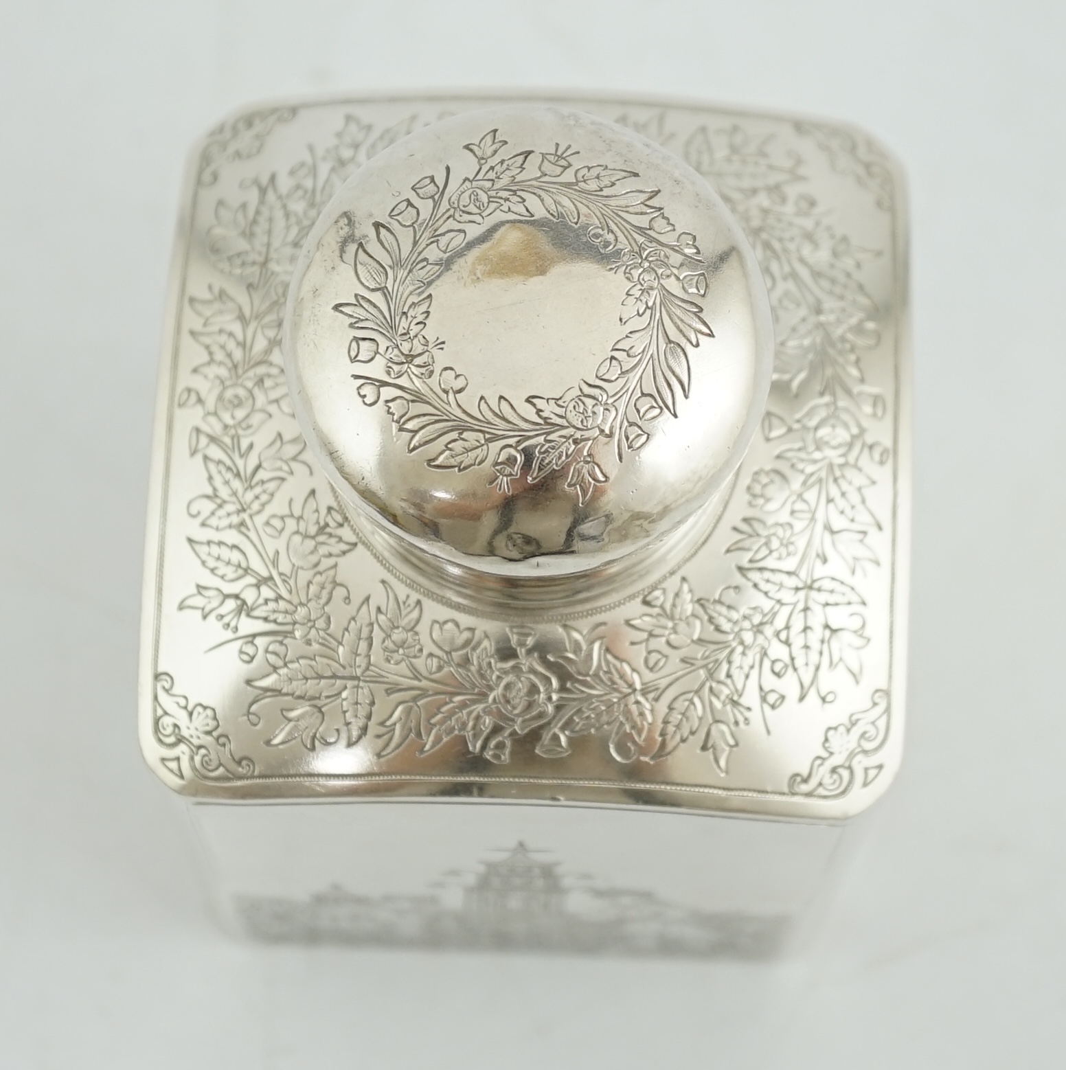 A late 19th century Russian 84 zolotnik silver rectangular tea caddy and cover, with engraved Chinoiserie decoration